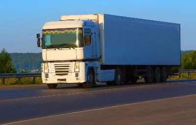 İzmir ile Demirözü Arası Öğrenci Eşyası Taşıma